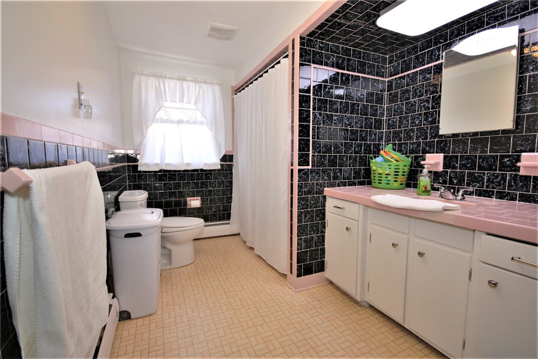 142 Weeks Avenue Woonsocket, RI 02895 - Photo 6 of 13 Gallery Image 6