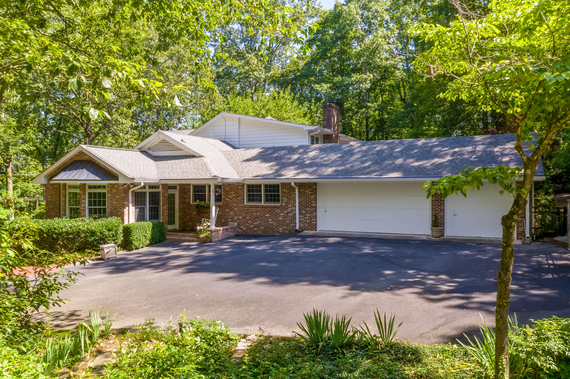 212 Healing Bluff Road Chattanooga, TN 37419 - Photo 40 of 72 212_Healing_Bluff_Rd_0009