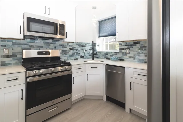 $2,650 | 229 Oneil Road, Unit 1, Somerset, MA 02725