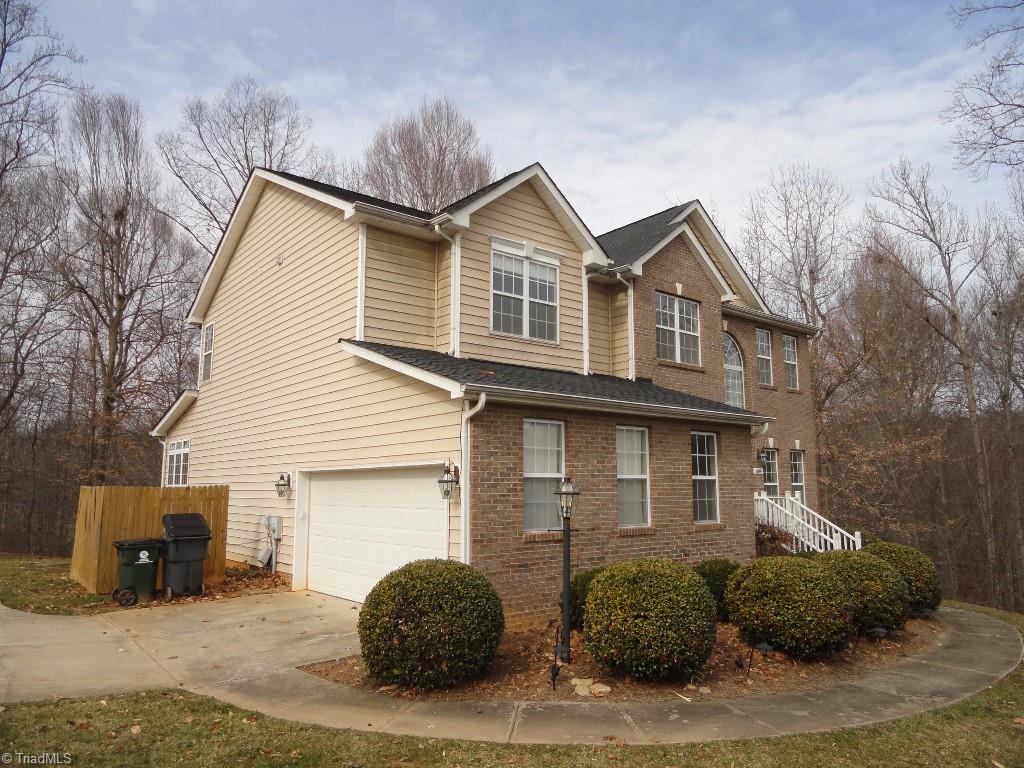 609 Blenheim Court Oak Ridge, NC 27310 - Photo 2 of 20