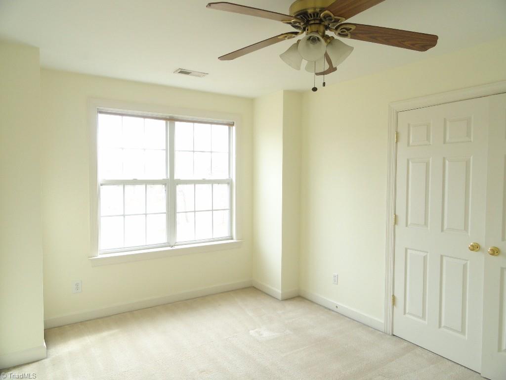 609 Blenheim Court Oak Ridge, NC 27310 - Photo 8 of 20