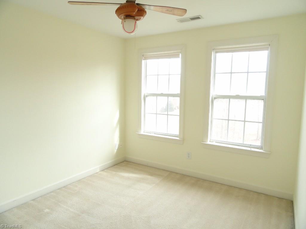 609 Blenheim Court Oak Ridge, NC 27310 - Photo 9 of 20
