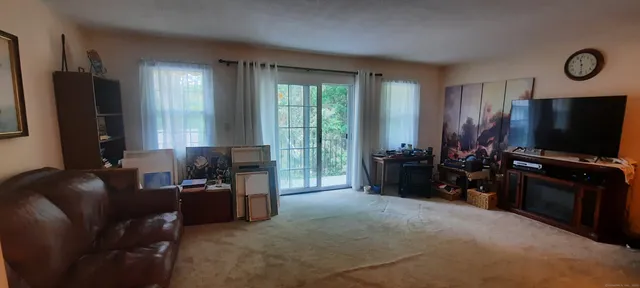 $220,000 | 75 Hunter Court, Unit 75, Torrington, CT 06790