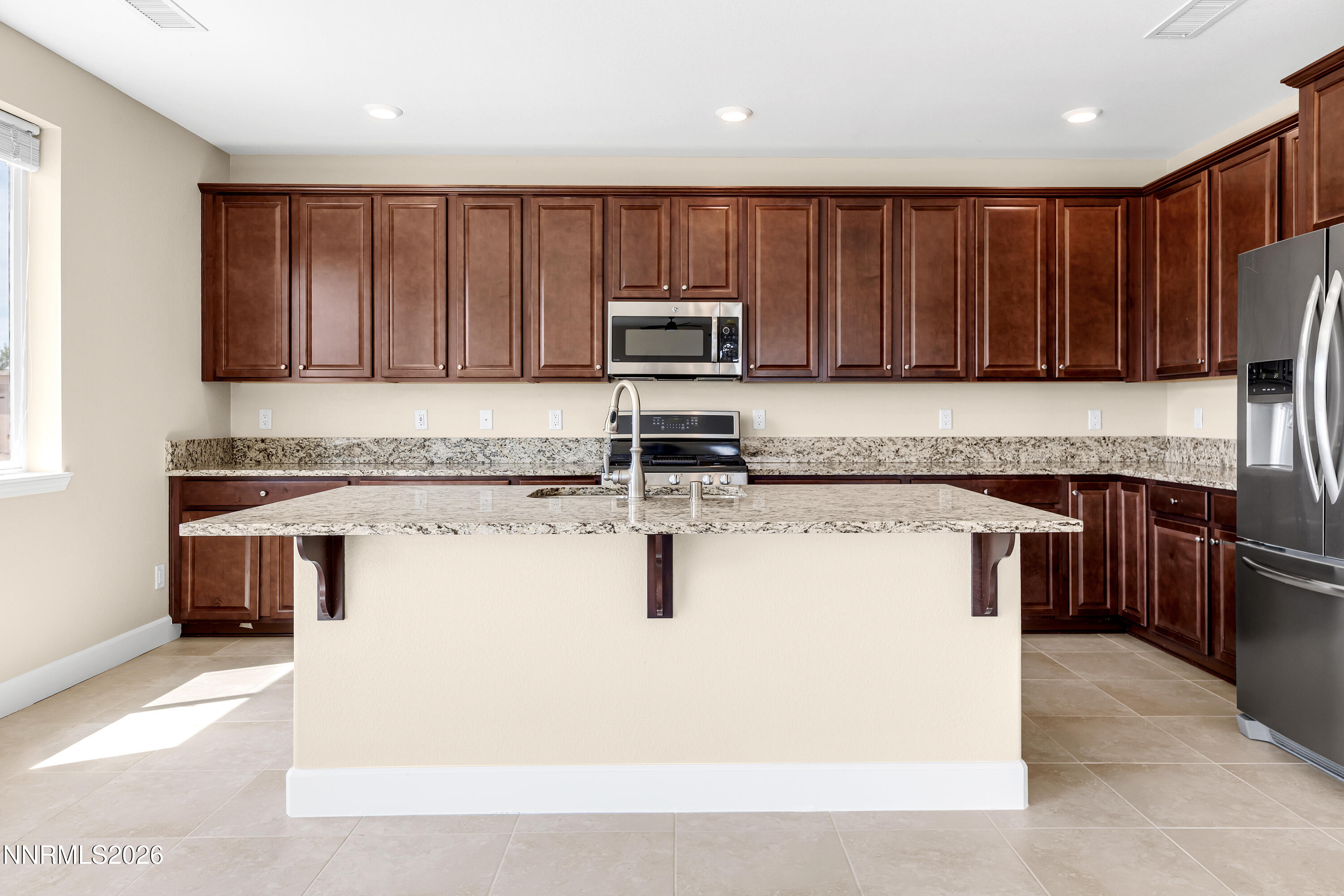 10475 Mott Court Reno, NV 89521 - Photo 6 of 44 Mott10475-015