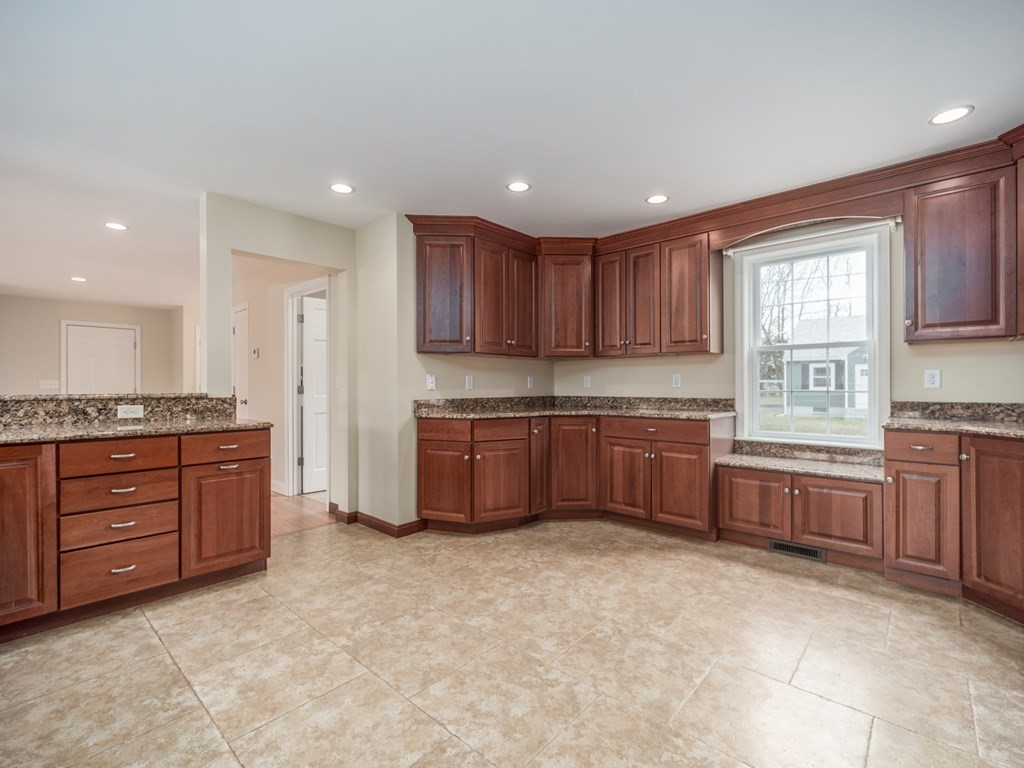 15 Spencer Street Methuen, MA 01844 - Photo 12 of 42