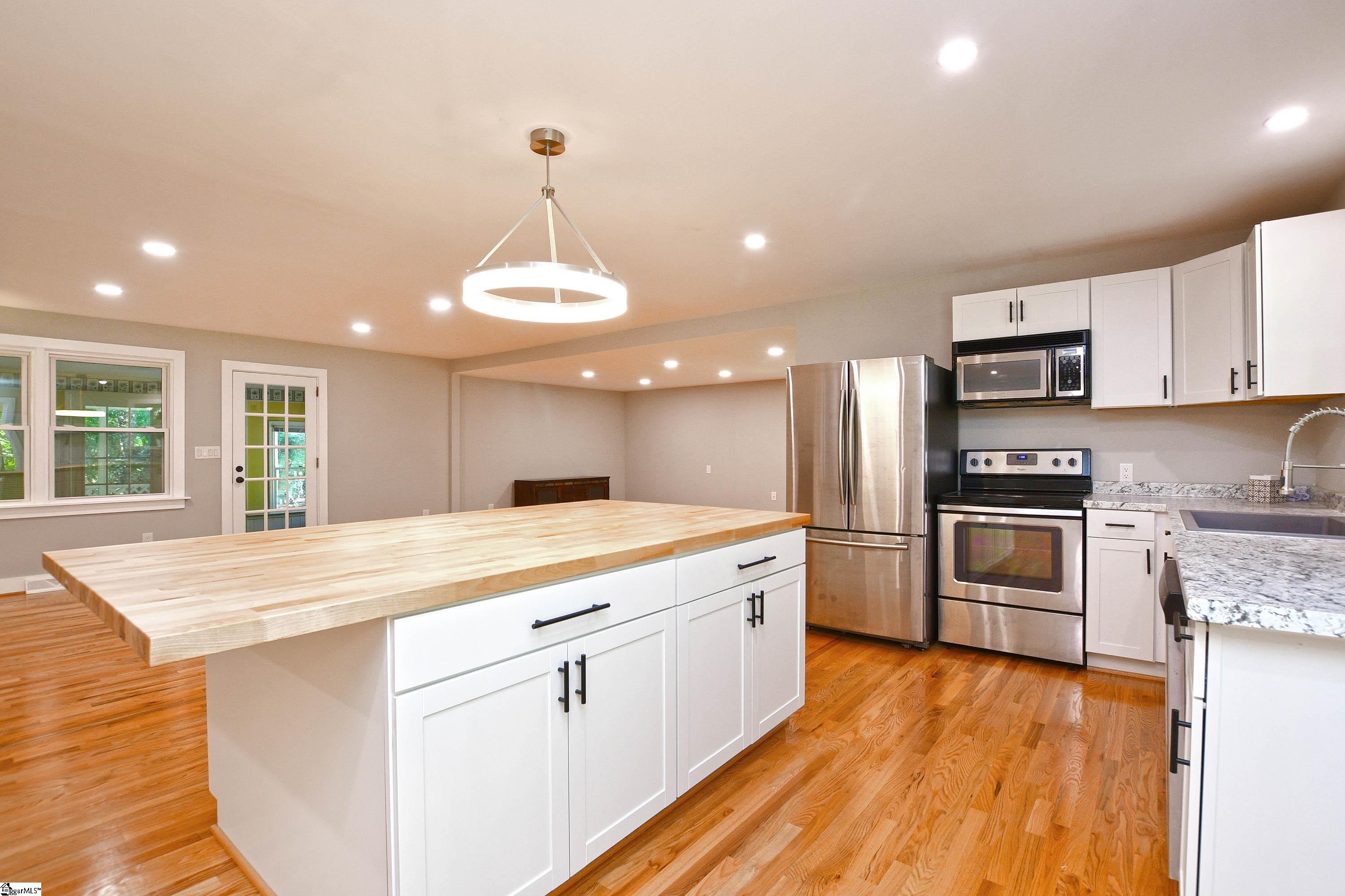 300 Ragsdale Road Greenville, SC 29611 - Photo 8 of 36 Gallery Image 8