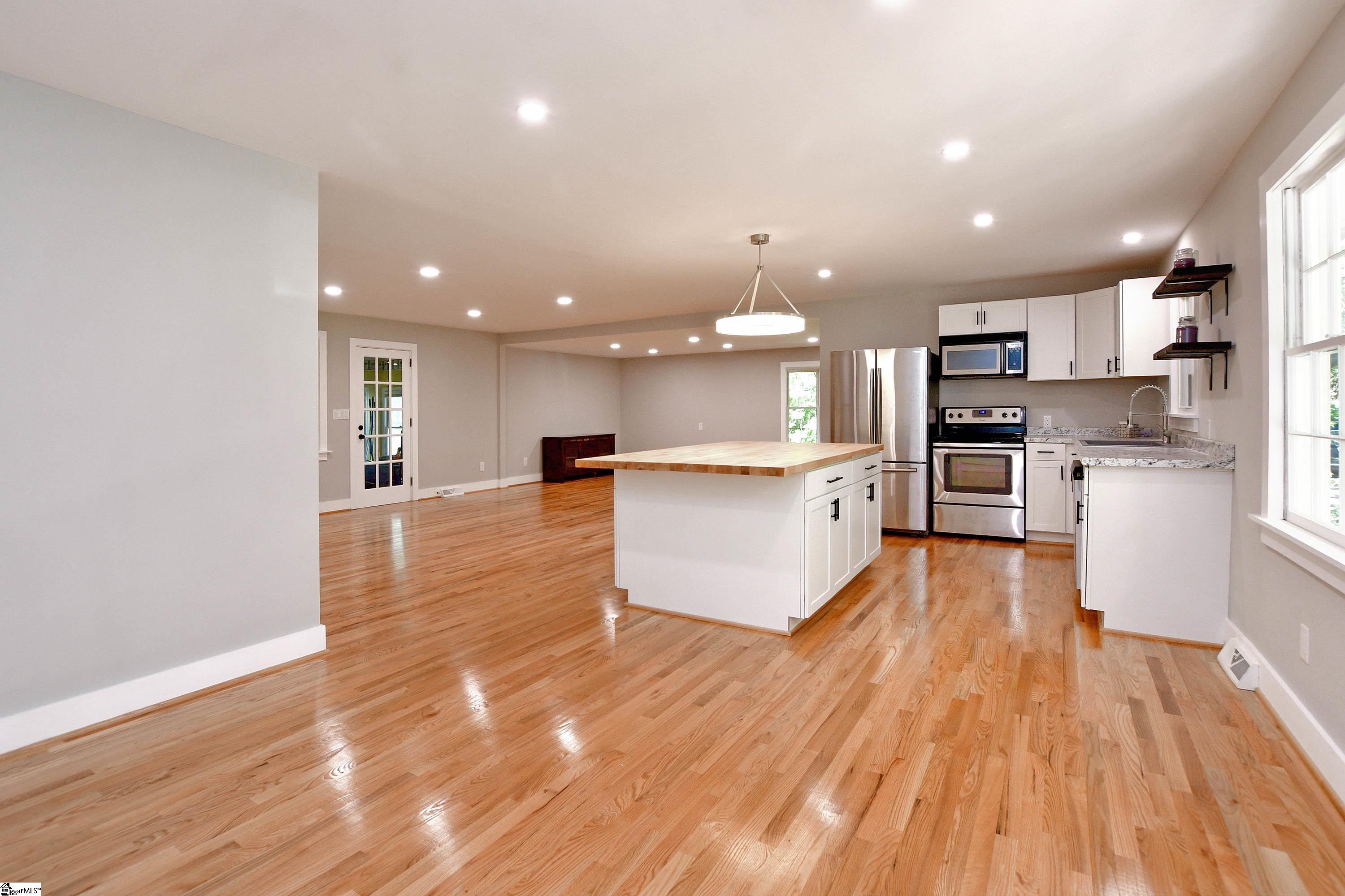 300 Ragsdale Road Greenville, SC 29611 - Photo 10 of 36 Gallery Image 10