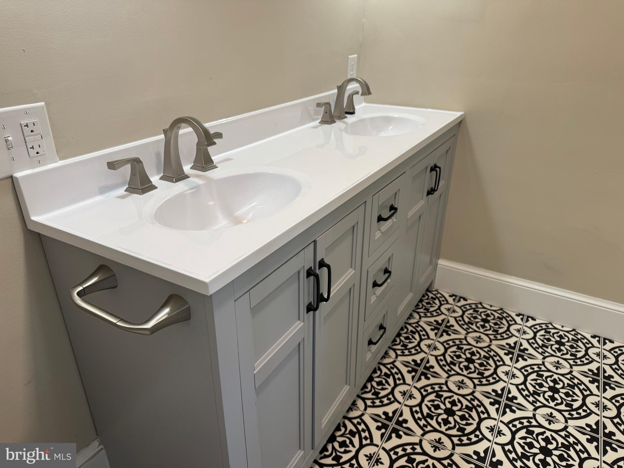 102 Lightner Road York, PA 17404 - Photo 16 of 24 Gallery Image 16