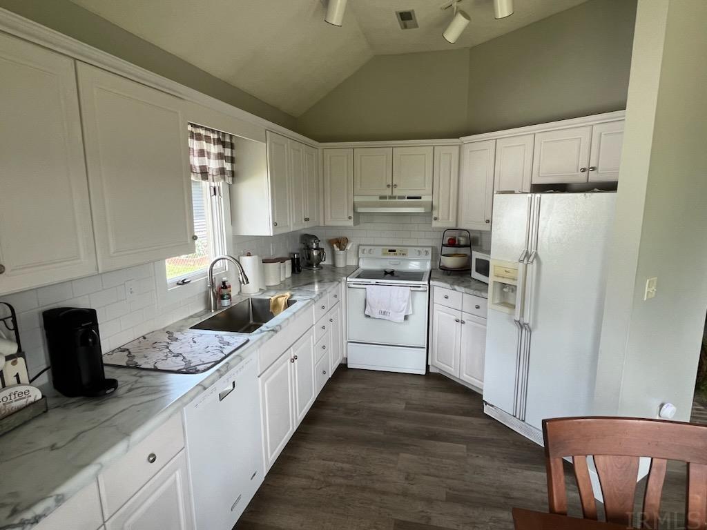 234 Brandywine Lane Decatur, IN 46733 - Photo 8 of 19