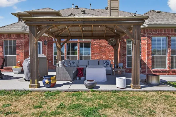 $600,000 | 13408 Fishing Hole Lane, Fort Worth, TX 76052