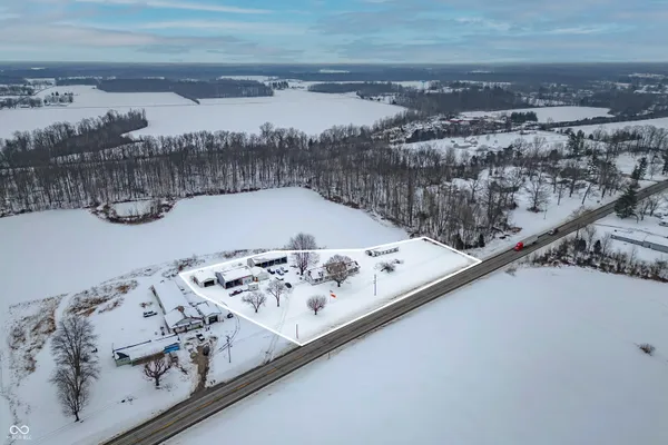 $215,000 | 7770 West Us Highway, North Vernon, IN 47265