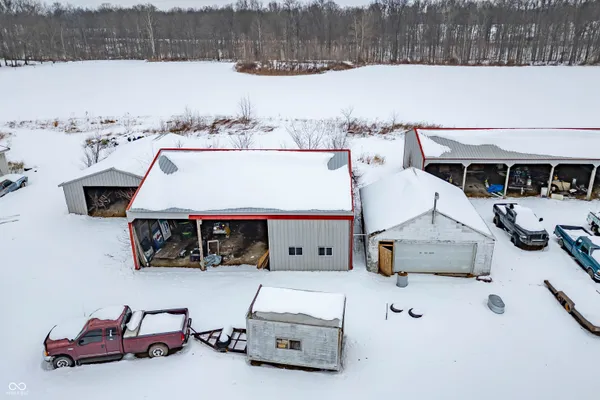 $215,000 | 7770 West Us Highway, North Vernon, IN 47265