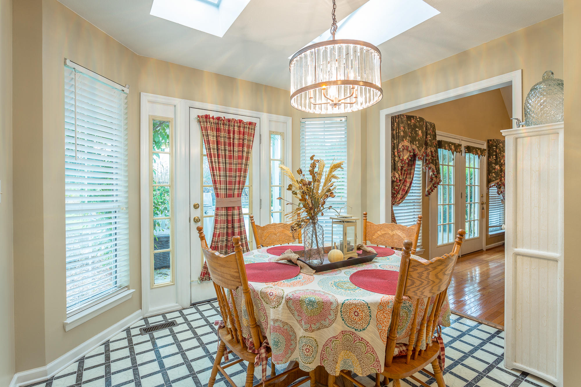 1182 Old Three Notch Road Ringgold, GA 30736 - Photo 12 of 88 Breakfast Nook