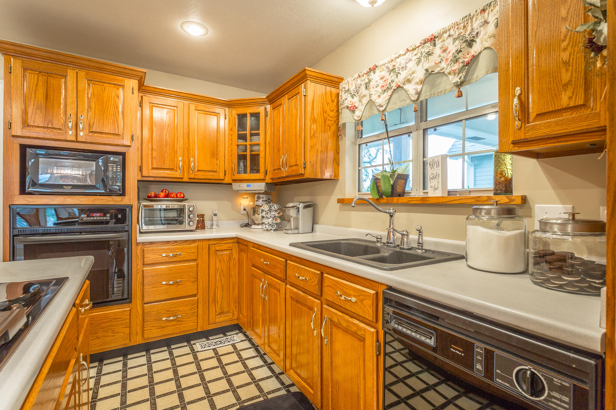 1182 Old Three Notch Road Ringgold, GA 30736 - Photo 29 of 88 Kitchen