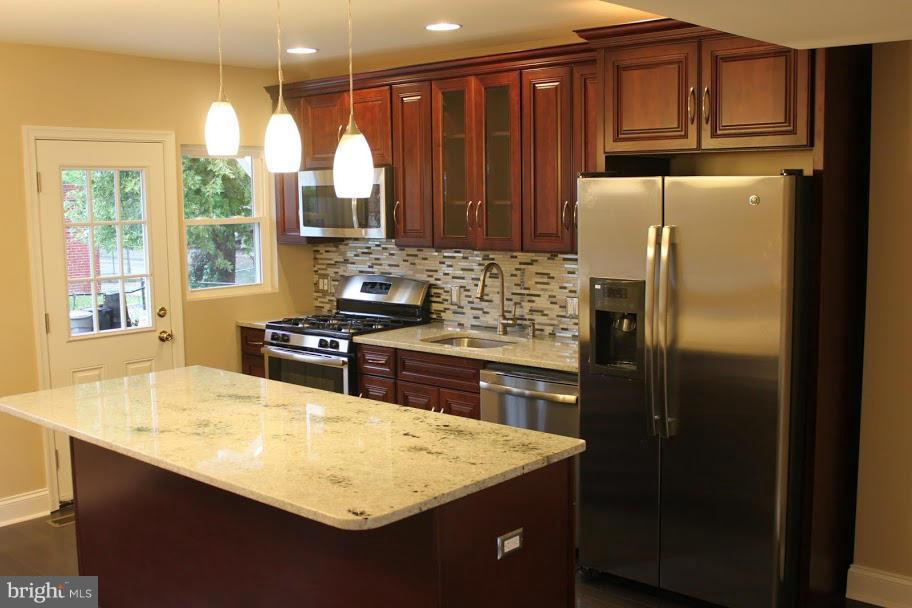 1220 East Cold Spring Lane Baltimore, MD 21239 - Photo 5 of 30 Interior (General)