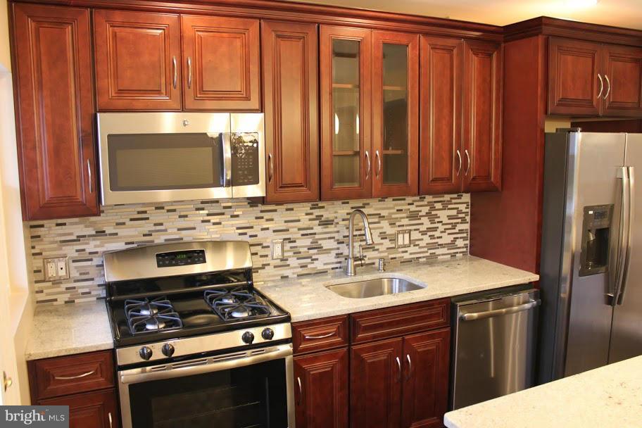 1220 East Cold Spring Lane Baltimore, MD 21239 - Photo 8 of 30 Interior (General)
