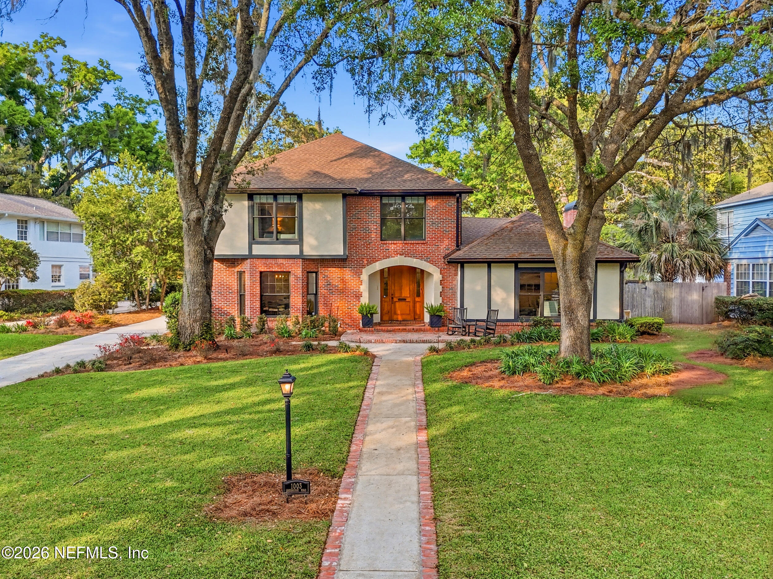 1003 Greenridge Road Jacksonville, FL 32207 - Photo 3 of 95 Flanked by oak trees