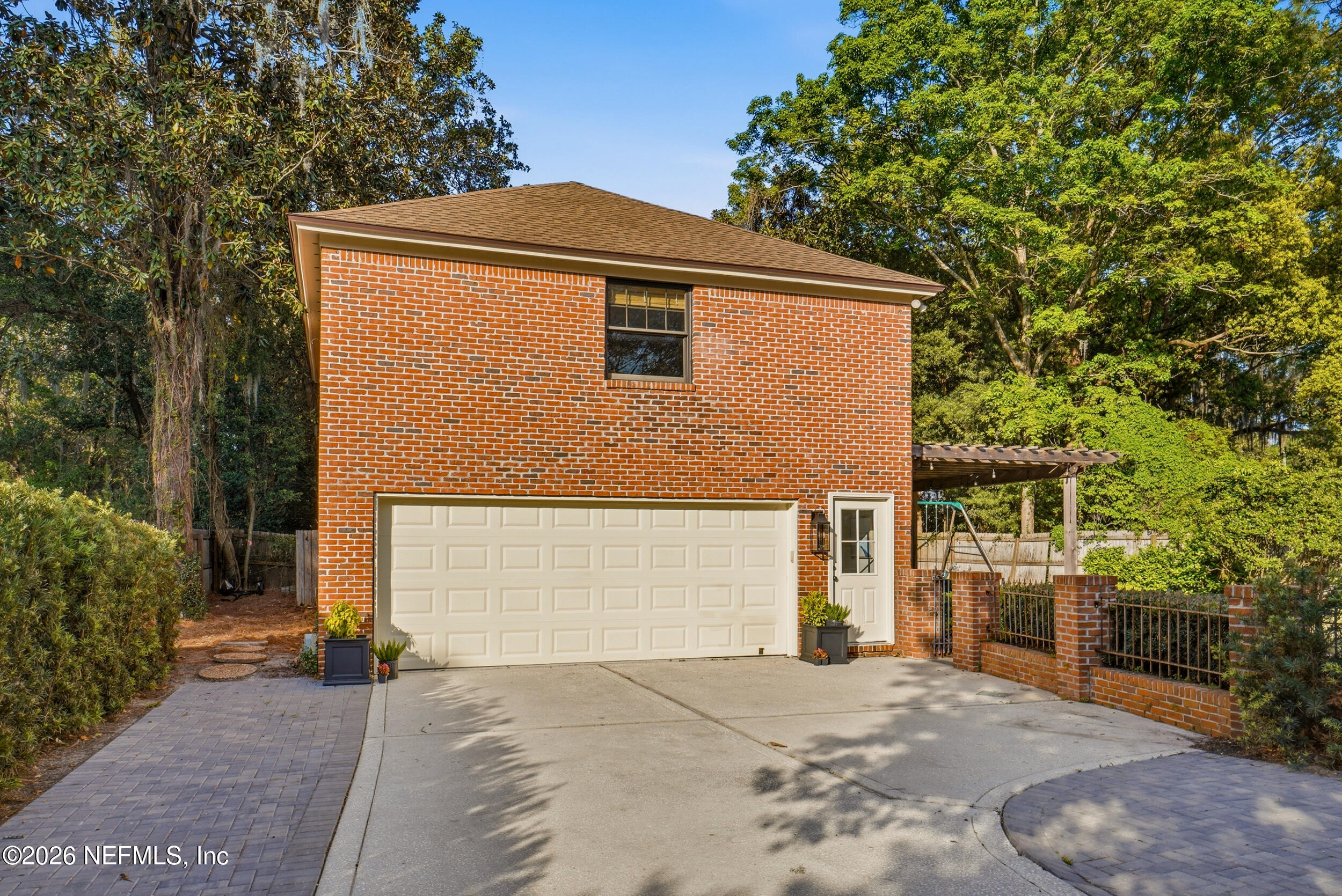 1003 Greenridge Road Jacksonville, FL 32207 - Photo 68 of 95 Garage