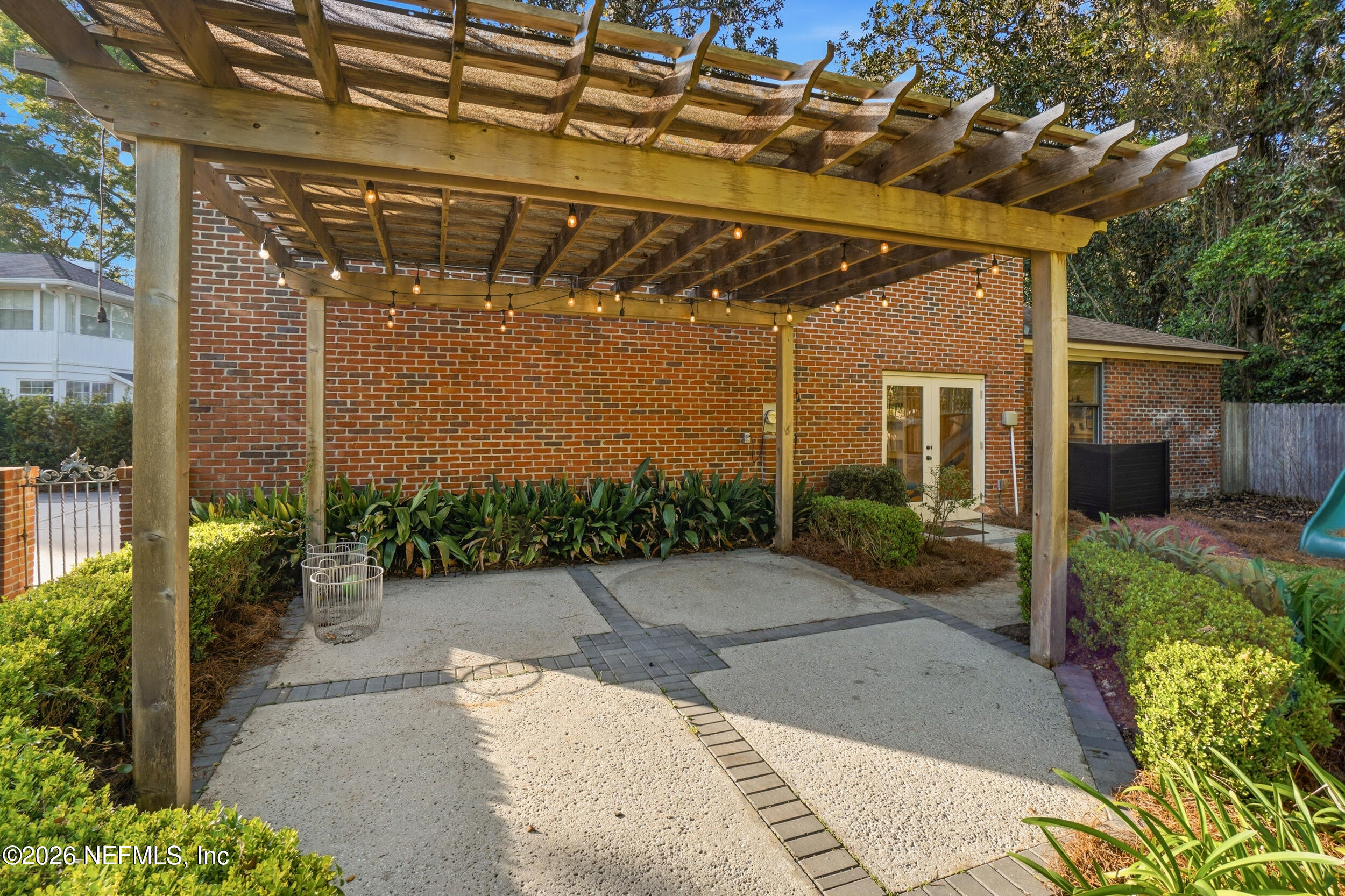 1003 Greenridge Road Jacksonville, FL 32207 - Photo 86 of 95 Pergola off guest house