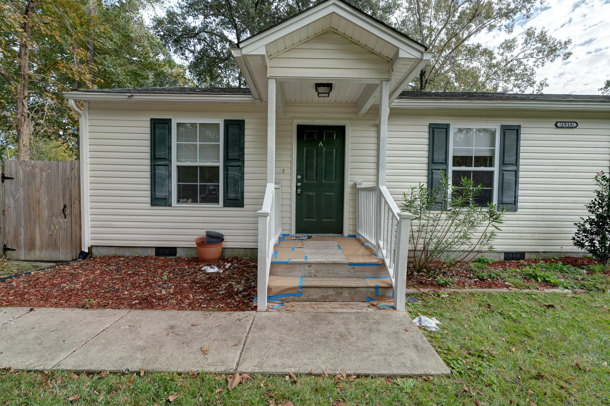 1913 Old Parsonage Road, Unit A Charleston, SC 29414 - Photo 2 of 11 1913 Old Parsonage Rd A (2 of 11)