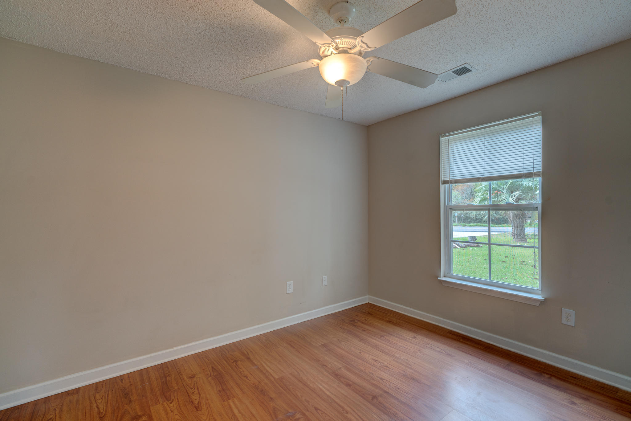 1913 Old Parsonage Road, Unit A Charleston, SC 29414 - Photo 4 of 11 1913 Old Parsonage Rd A (5 of 11)