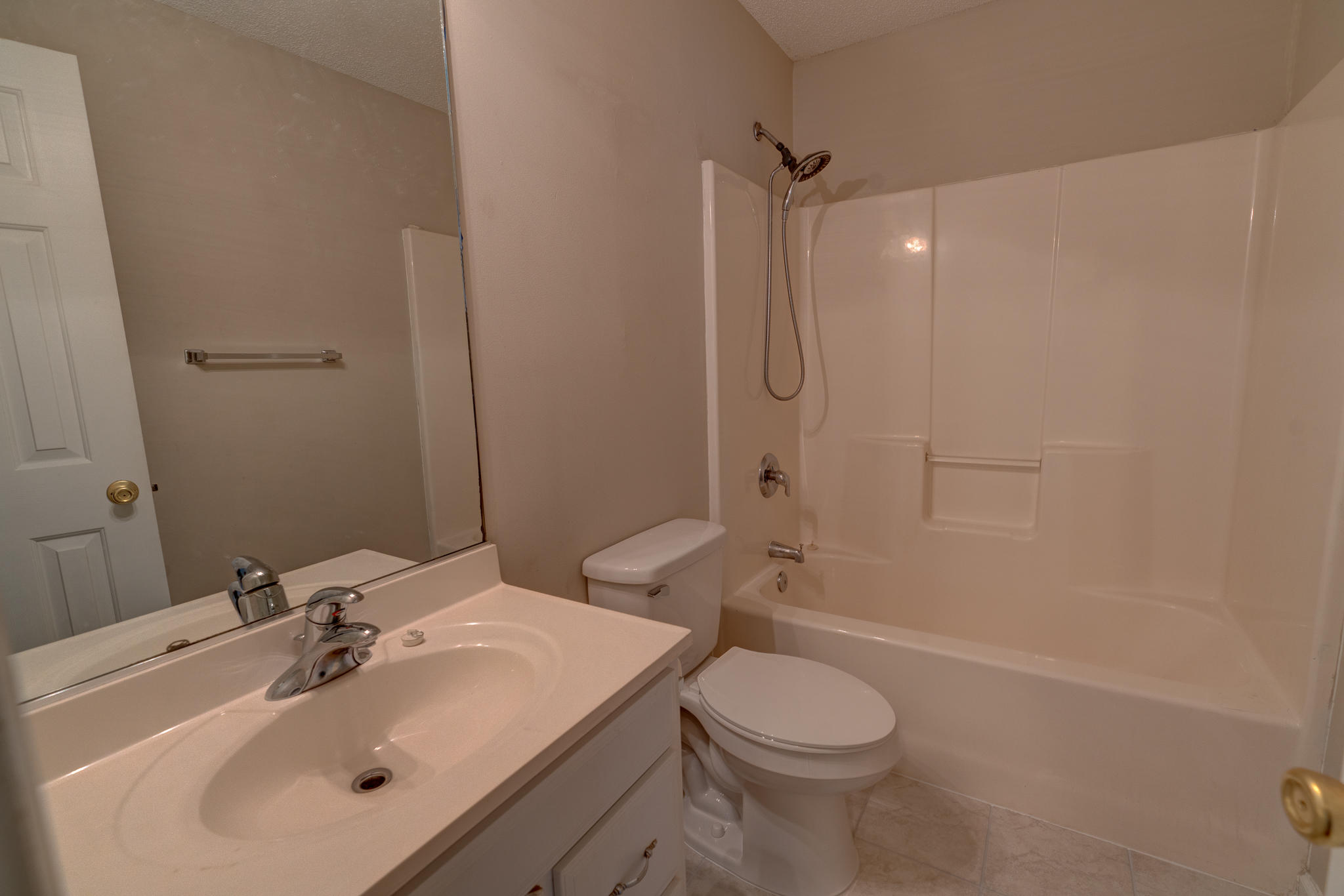 1913 Old Parsonage Road, Unit A Charleston, SC 29414 - Photo 8 of 11 1913 Old Parsonage Rd A (4 of 11)