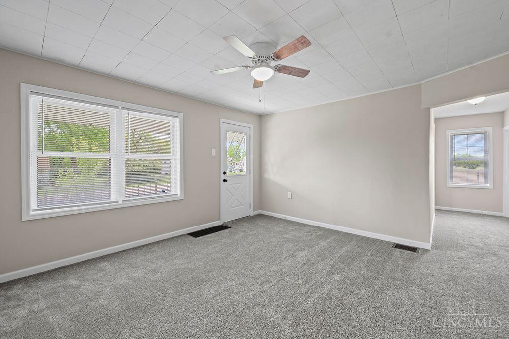 5340 Augspurger Road Hamilton, OH 45011 - Photo 5 of 48