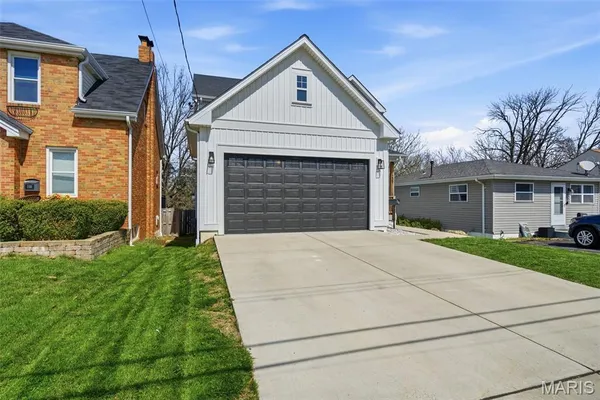 $569,900 | 239 Monica Drive, St. Louis, MO 63127