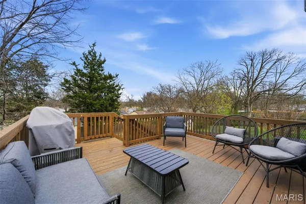 $569,900 | 239 Monica Drive, St. Louis, MO 63127