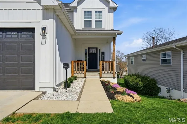 $569,900 | 239 Monica Drive, St. Louis, MO 63127