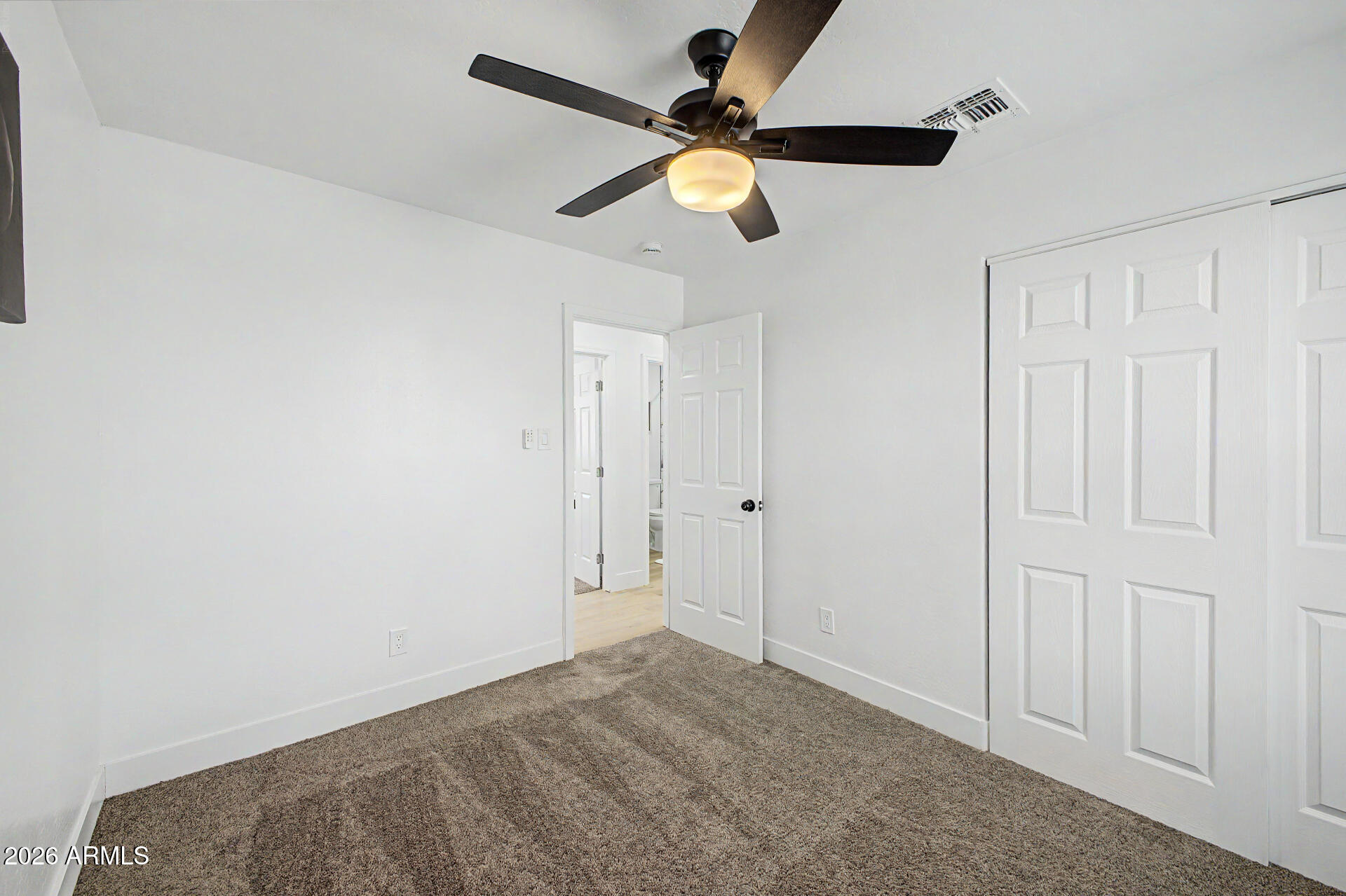 5846 West Cheery Lynn Road Phoenix, AZ 85031 - Photo 19 of 37 Gallery Image 19