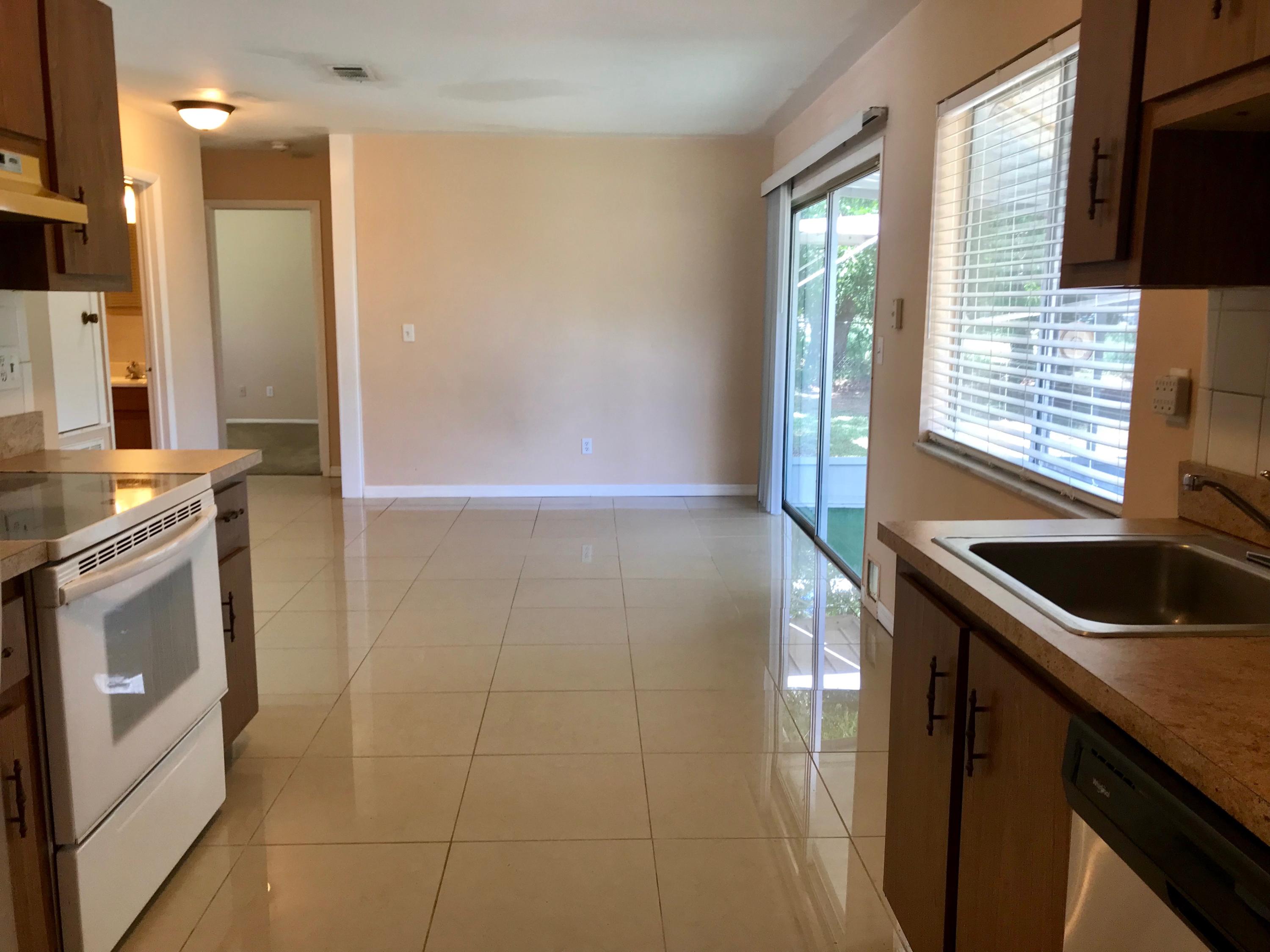 233 Southwest Cherryhill Road Port St. Lucie, FL 34953 - Photo 5 of 21 Kitchen