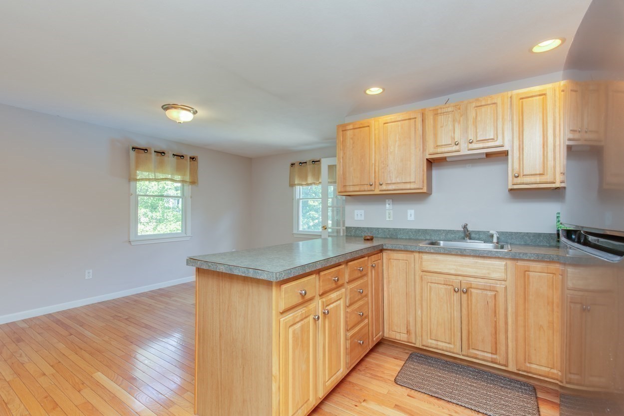 21 Partridge Road Dracut, MA 01826 - Photo 28 of 40 Gallery Image 28