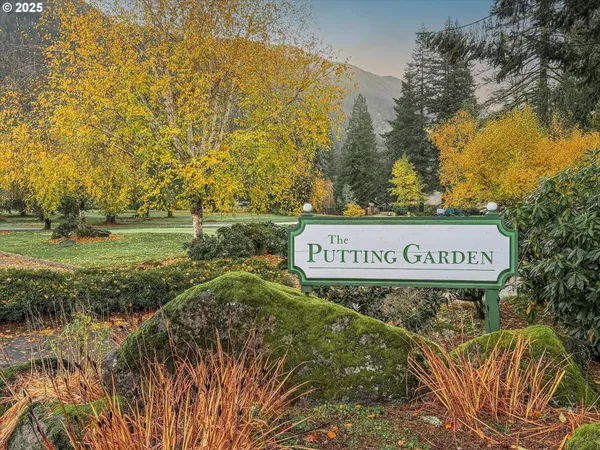 $385,000 | 68653 East Bowmans Circle, Welches, OR 97067
