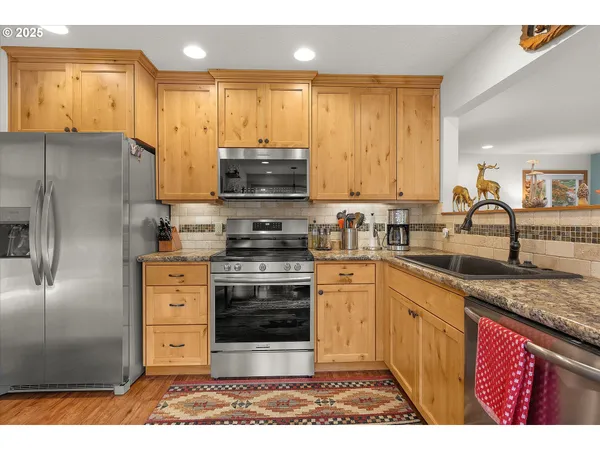 $385,000 | 68653 East Bowmans Circle, Welches, OR 97067