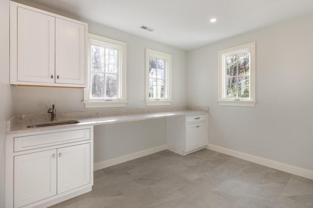 14 Colony Road Lexington, MA 02420 - Photo 19 of 31