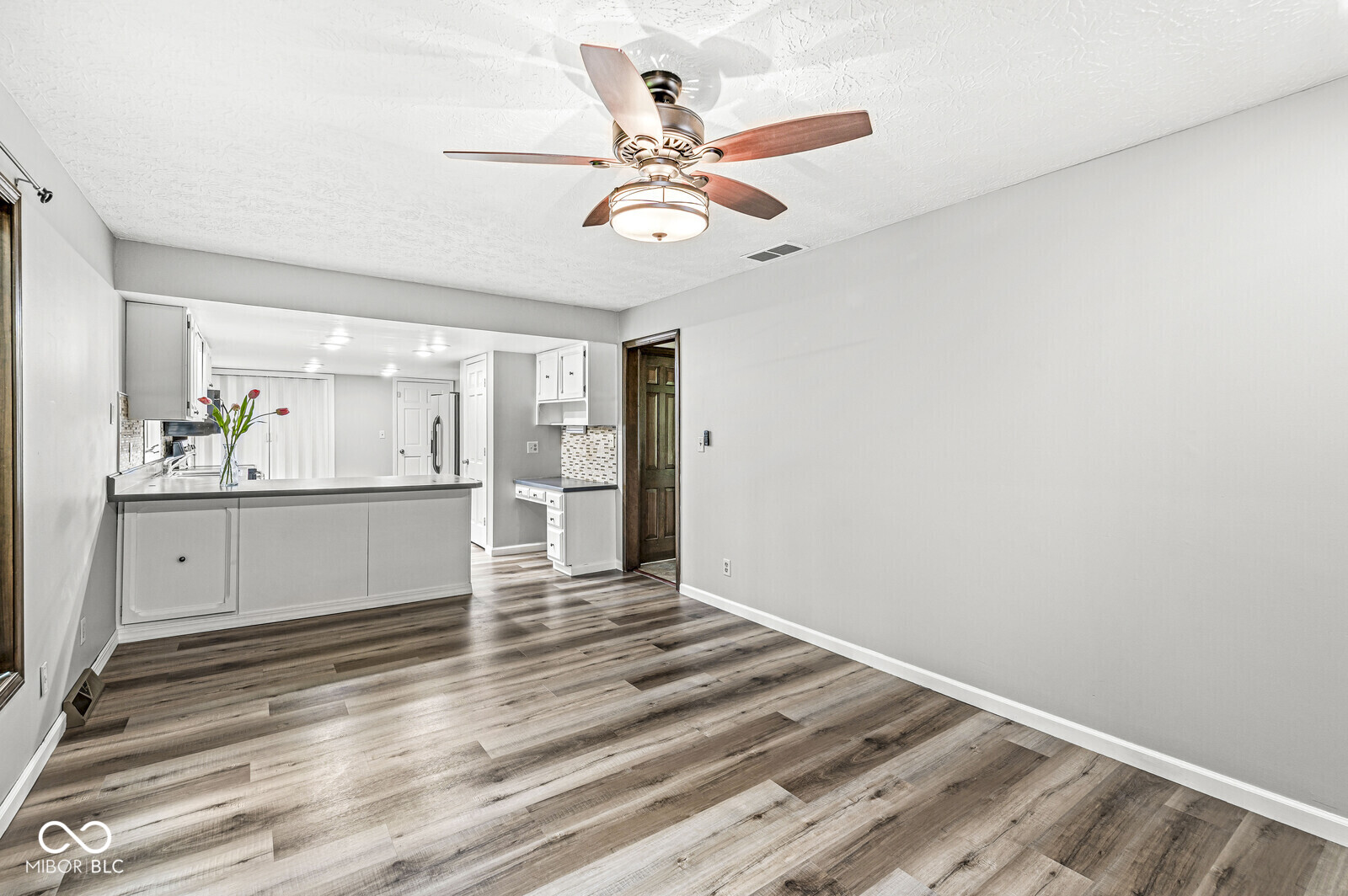 409 Lansdowne Road Indianapolis, IN 46234 - Photo 14 of 35 Gallery Image 14