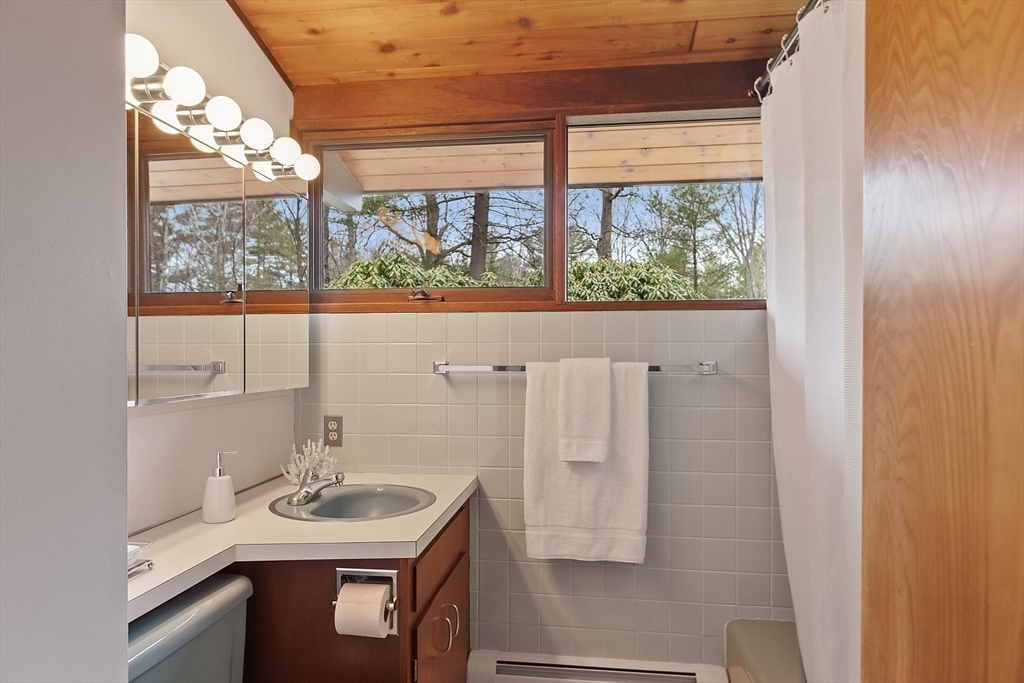 228 Heald Road Carlisle, MA 01741 - Photo 16 of 27 Gallery Image 16