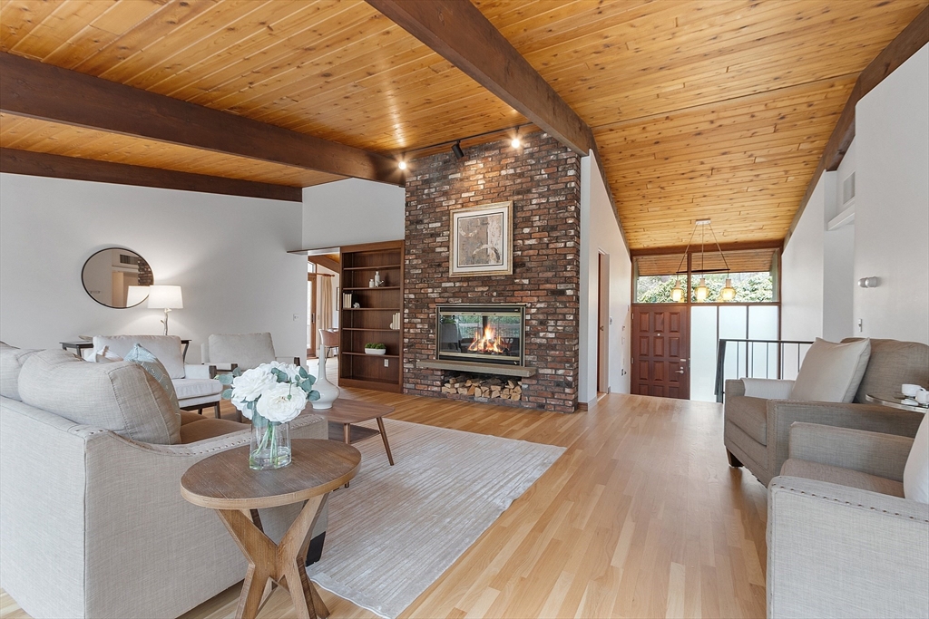 228 Heald Road Carlisle, MA 01741 - Photo 4 of 27 Gallery Image 4
