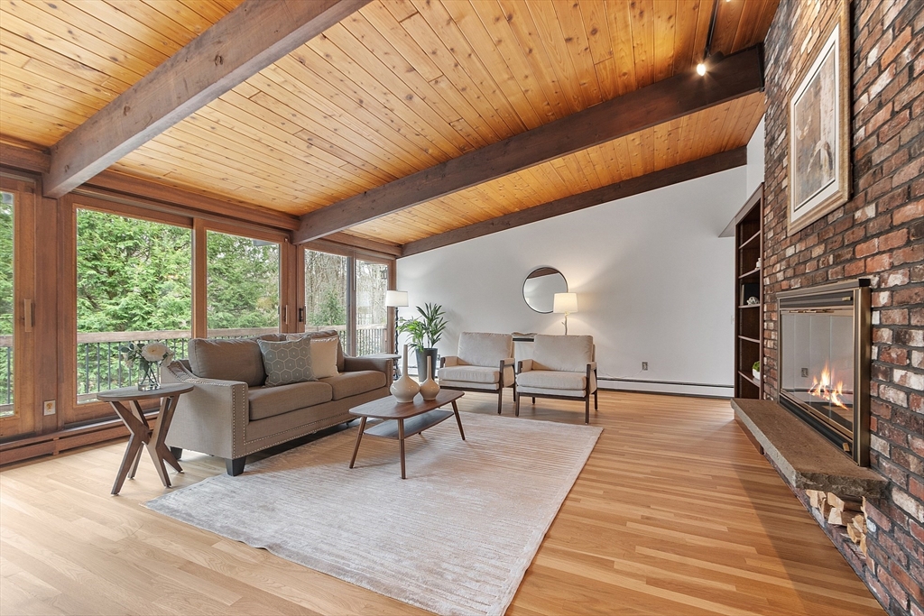 228 Heald Road Carlisle, MA 01741 - Photo 5 of 27 Gallery Image 5