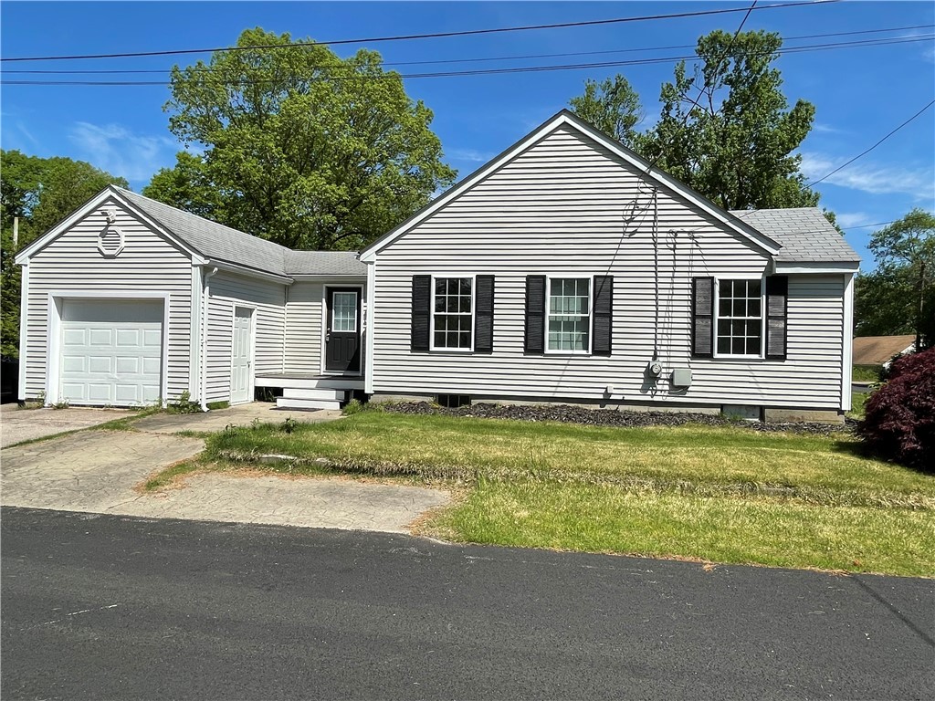 3 Pine Lane Coventry, RI 02816 - Photo 3 of 22