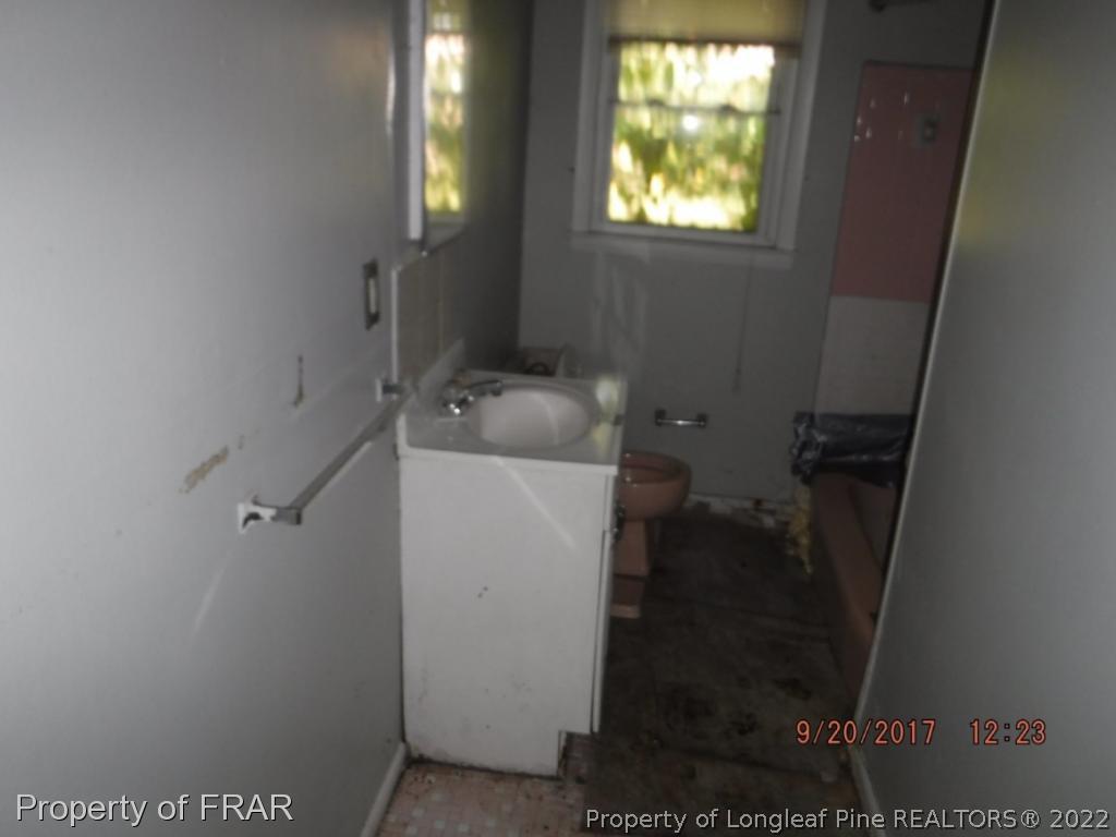 1012 Wayside Road Fayetteville, NC 28314 - Photo 11 of 25 Gallery Image 11
