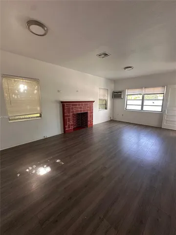 $3,200 | 1836 Northwest 33rd Street, Miami, FL 33142