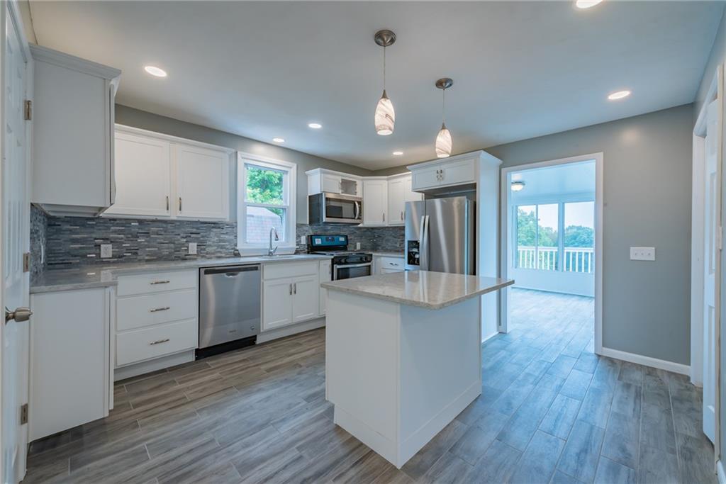 1508 Ridge Road Jeannette, PA 15644 - Photo 8 of 25