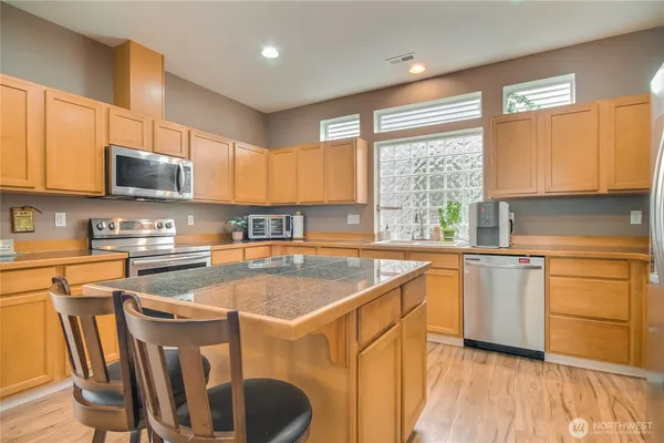 $598,000 | 6626 Francis Avenue Southeast, Auburn, WA 98092