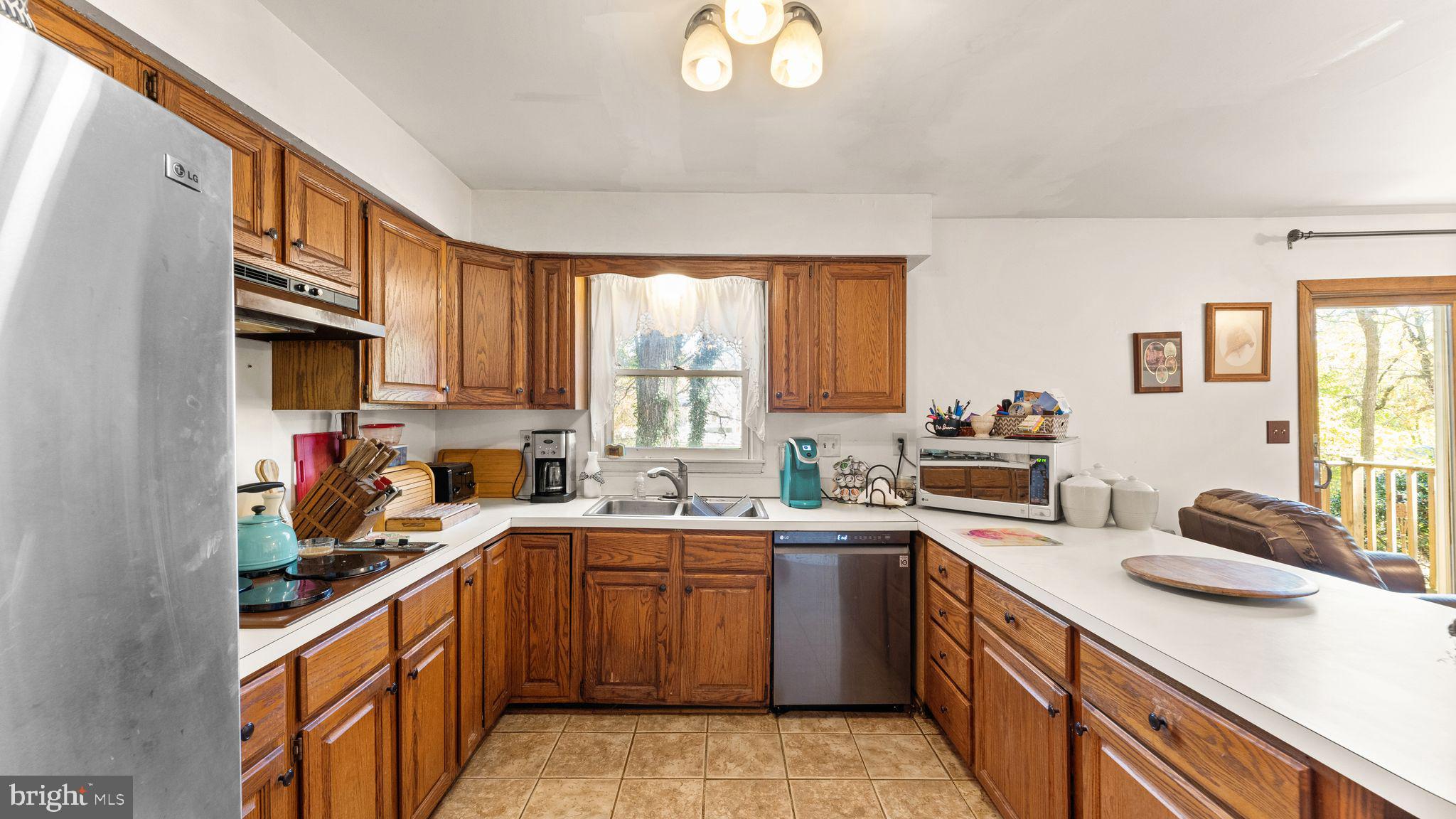 9665 Routts Hill Road Warrenton, VA 20186 - Photo 12 of 37 Gallery Image 12