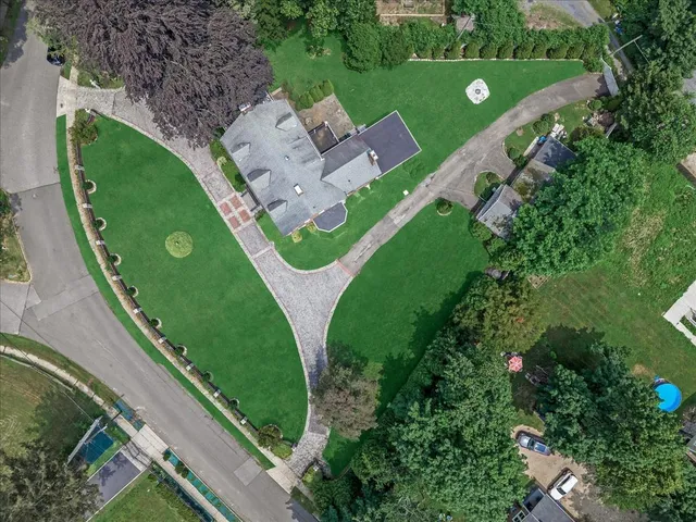 $1,650,000 | 44 Arbor Place, Glen Cove, NY 11542