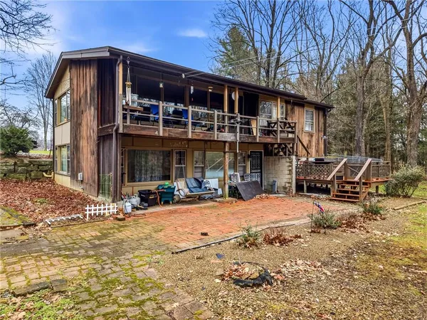 $285,000 | 622 Woodland Drive, Pulaski, PA 16143