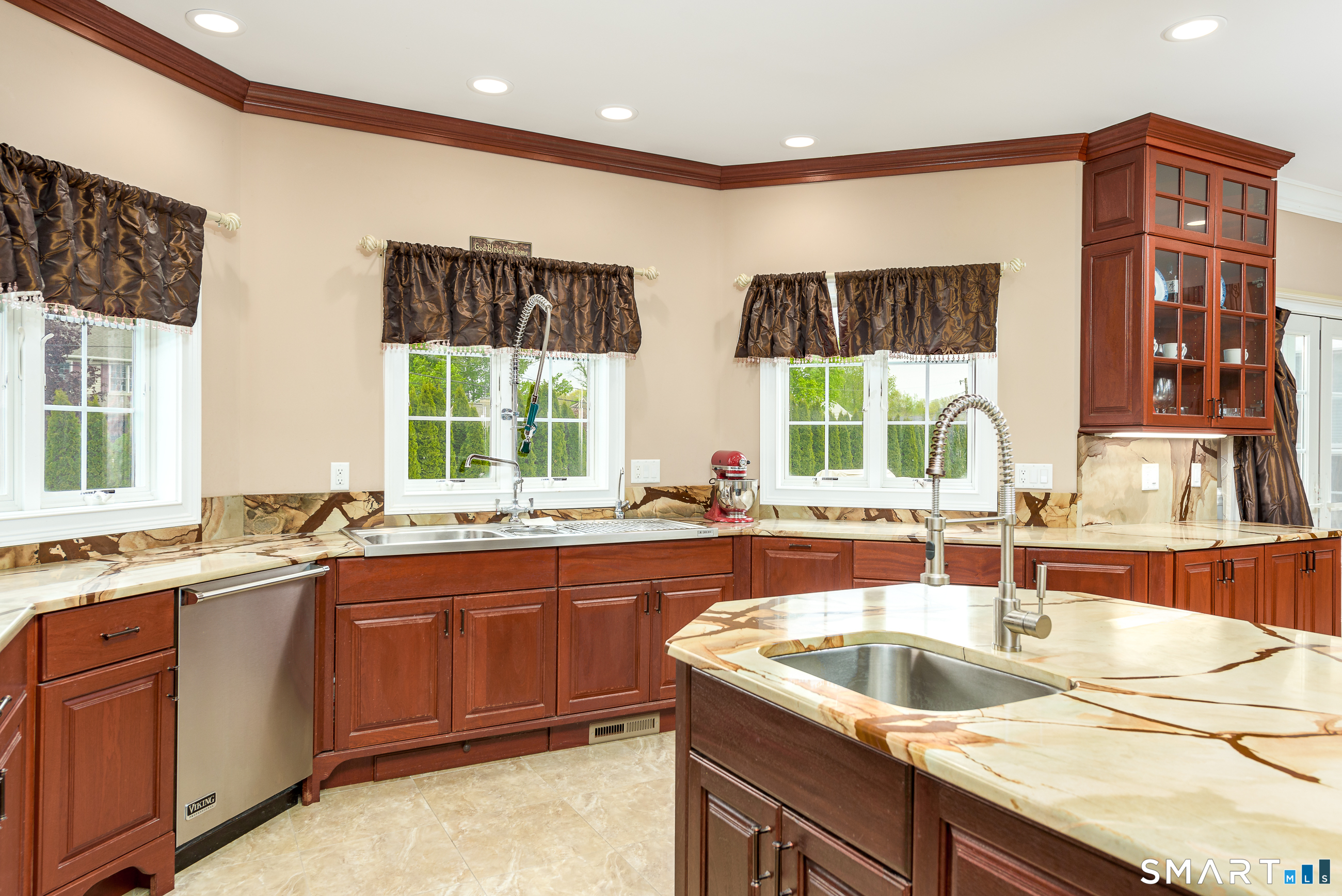 6 Congress Drive Cromwell, CT 06416 - Photo 15 of 40