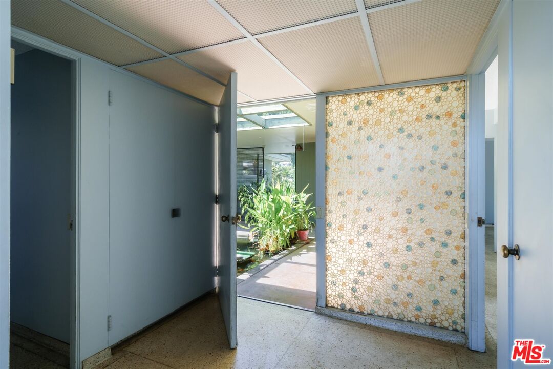 2885 Edgewick Road Glendale, CA 91206 - Photo 11 of 75